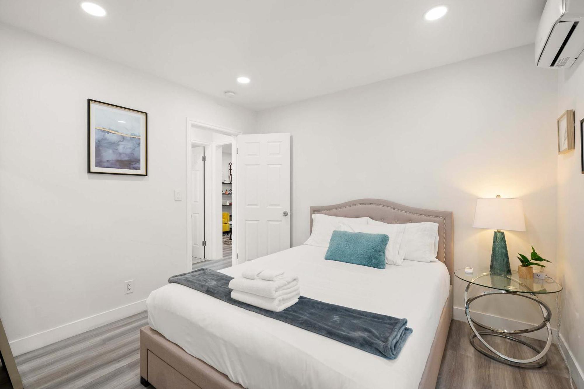 New Renovated 2B2B Apt Self Checkin Free Parking 1 Pasadena Exterior photo