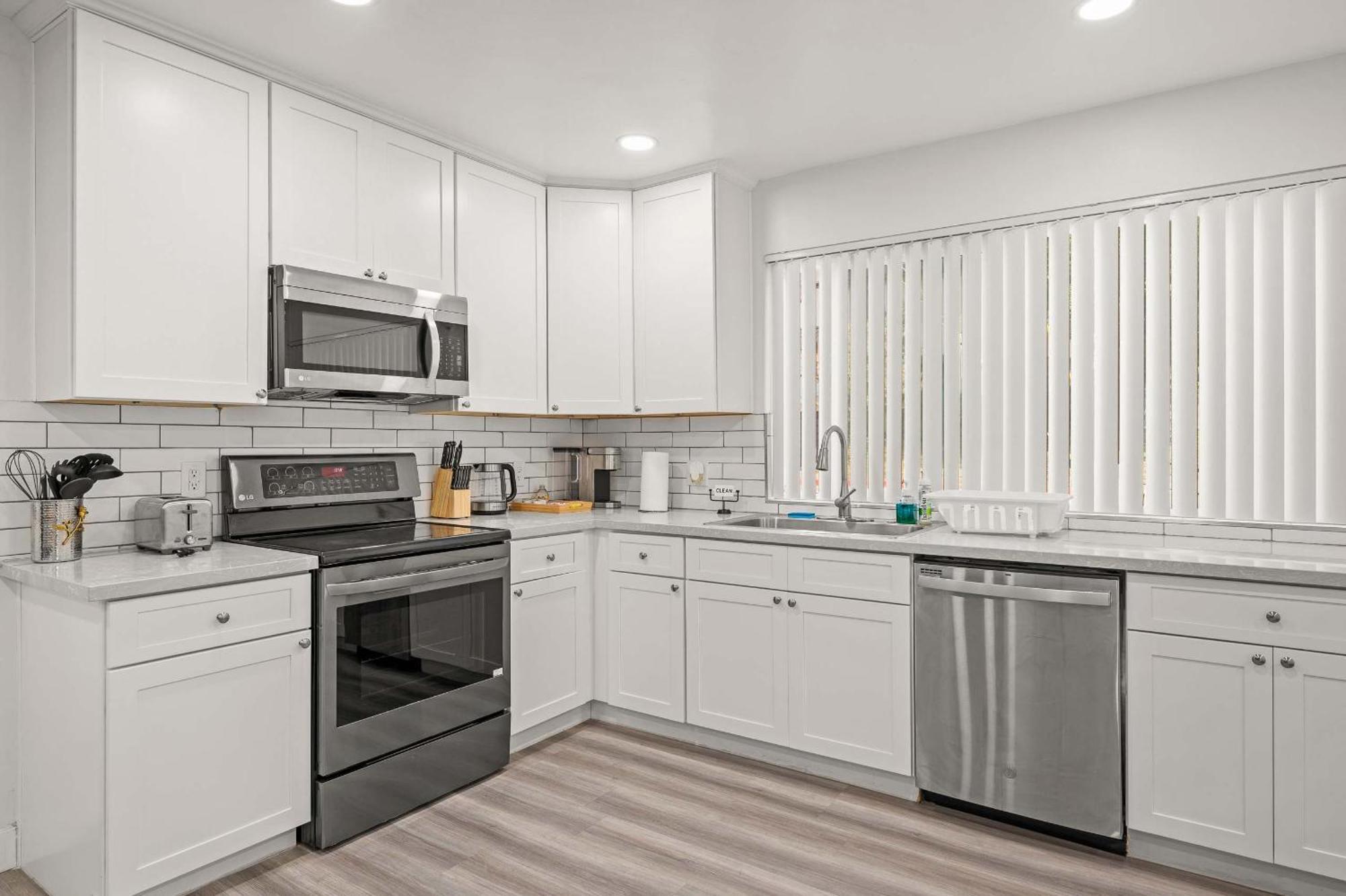 New Renovated 2B2B Apt Self Checkin Free Parking 1 Pasadena Exterior photo