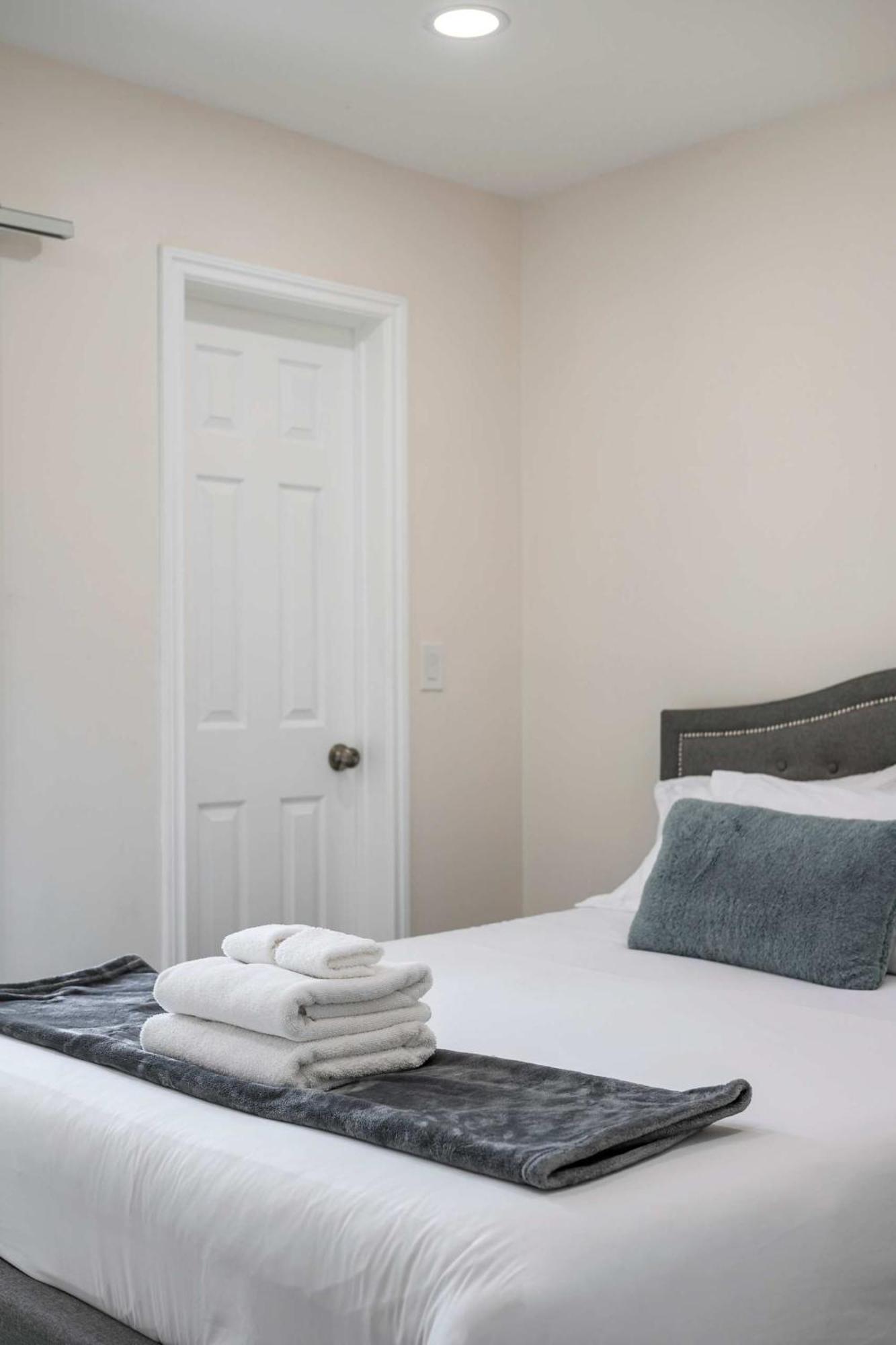 New Renovated 2B2B Apt Self Checkin Free Parking 1 Pasadena Exterior photo